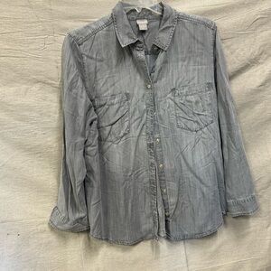Chico's Charcoal Button-Up Shirt
